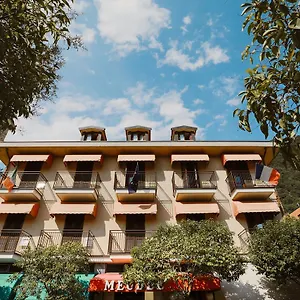 https://hotel-meubl-laveno-mombello.it-lombardy.com